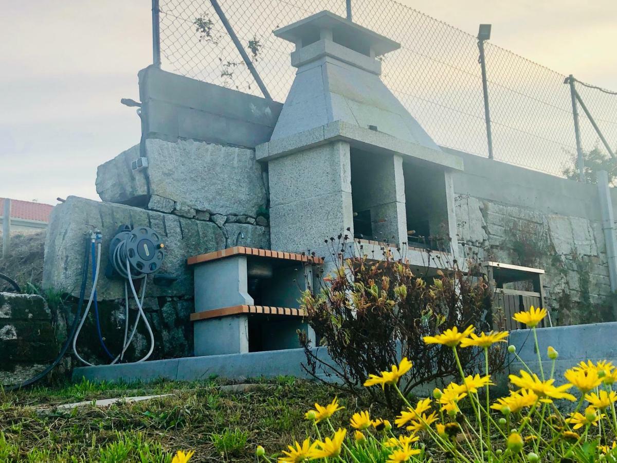Casa Con Jardin Al Lado De Playa Hio Villa Vilanova  Eksteriør billede